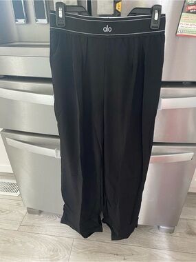 ALO Yoga Black suit up Pants Large